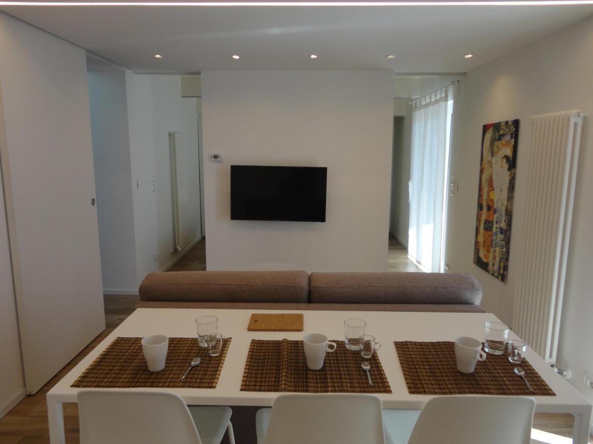 شقة Casa Klimt Vicinissima Al Mare Parcheggio Privato Gratuito Se Disponibile بيسكارا المظهر الخارجي الصورة